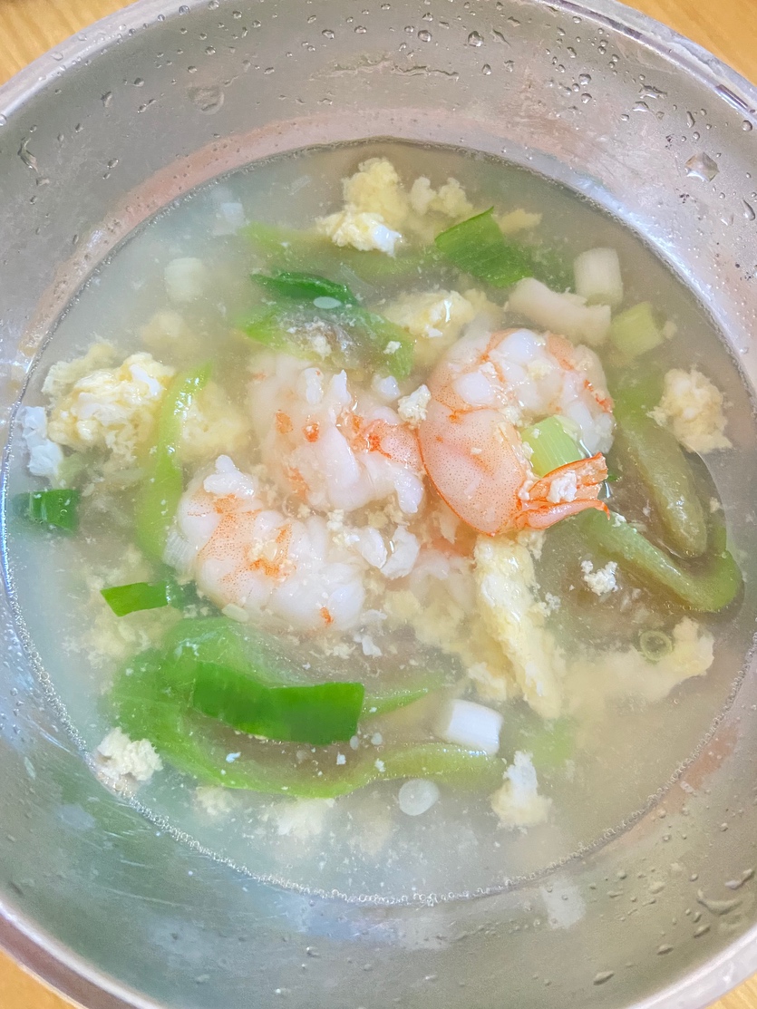 🍤虾仁🥚鸡蛋丝瓜汤的做法