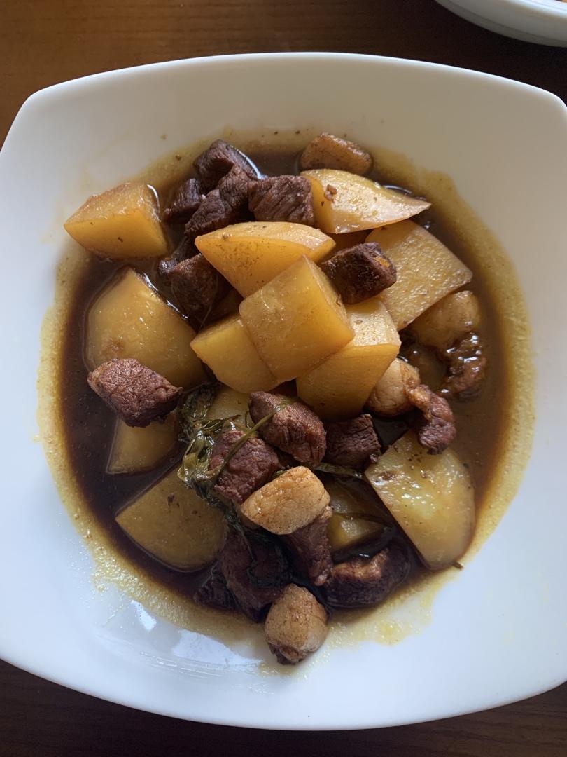 堂妈小厨——小土豆红烧肉