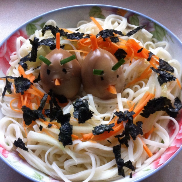 饥饿的小鸟面条