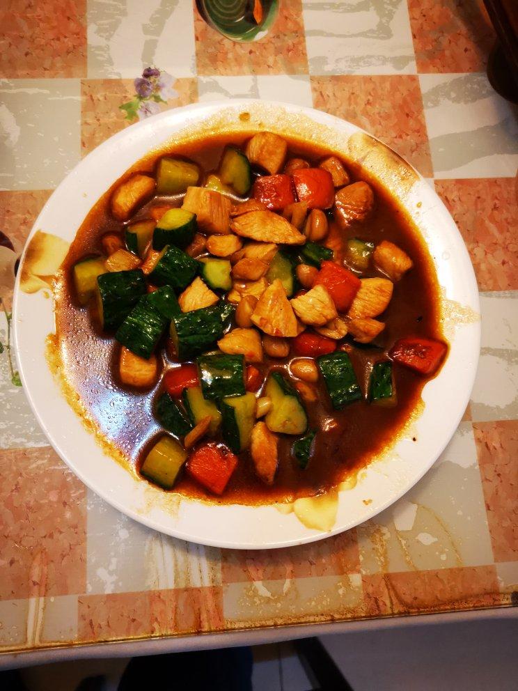 黄瓜鸡丁