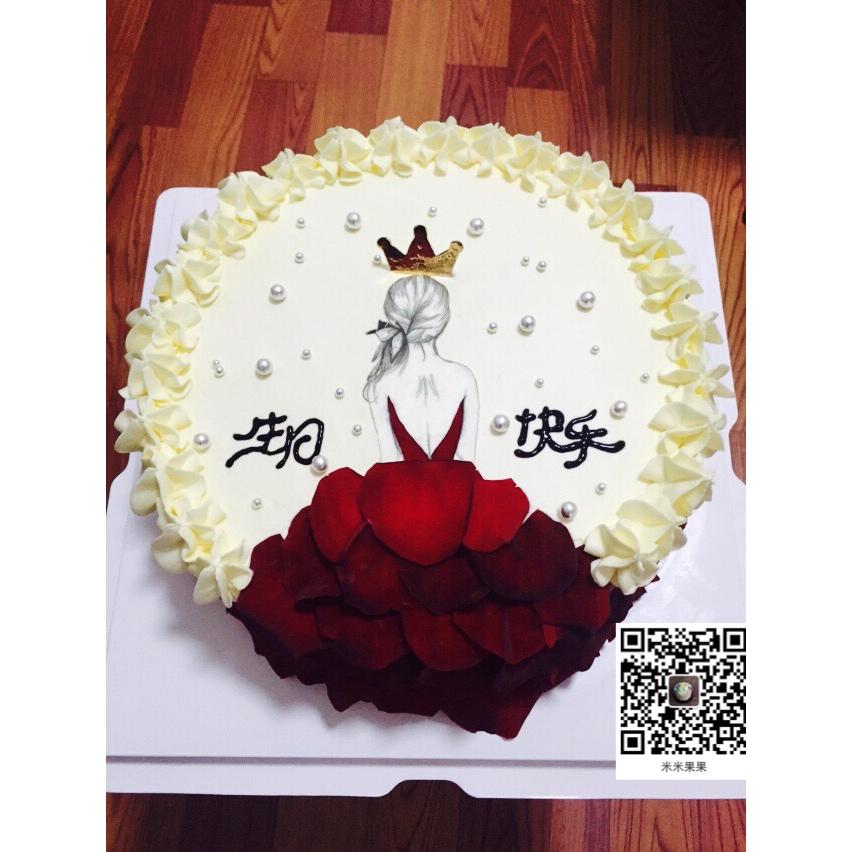 玫瑰花瓣生日蛋糕