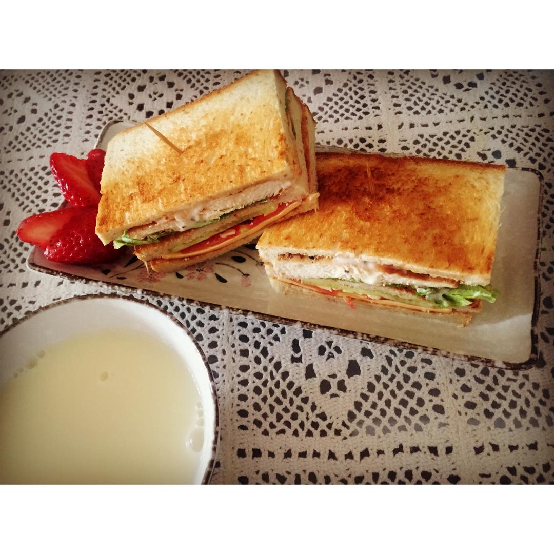 黑椒鸡排三明治