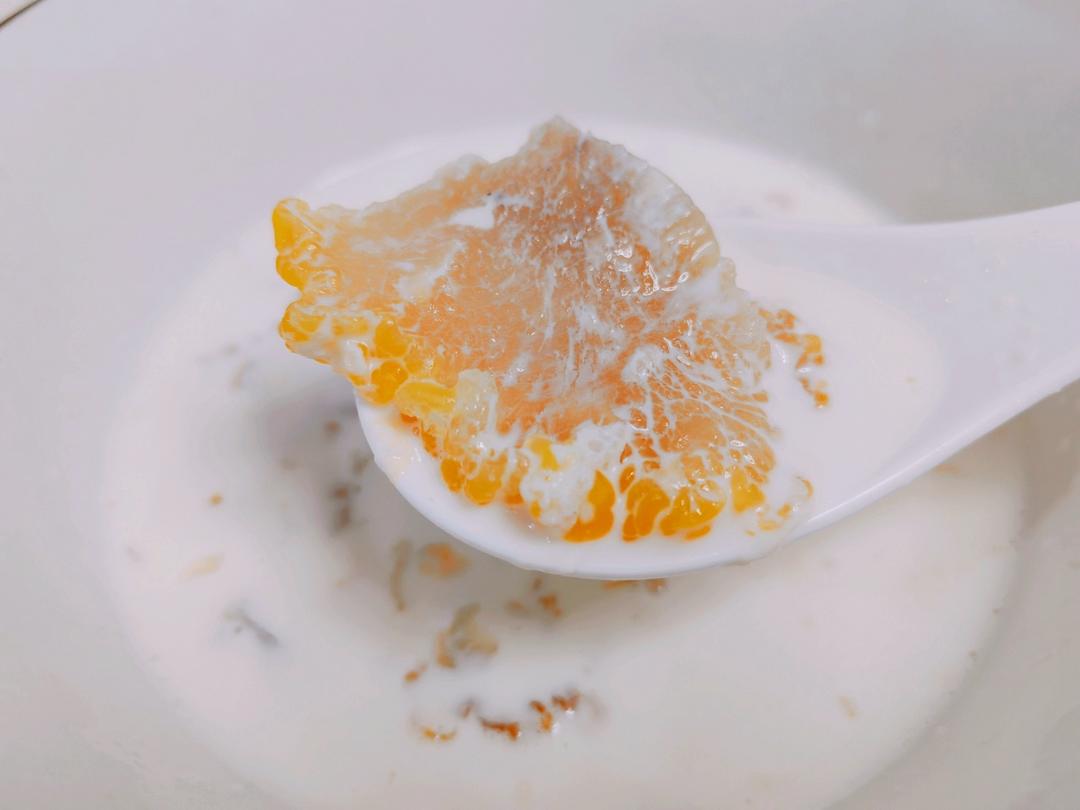 牛奶炖金耳