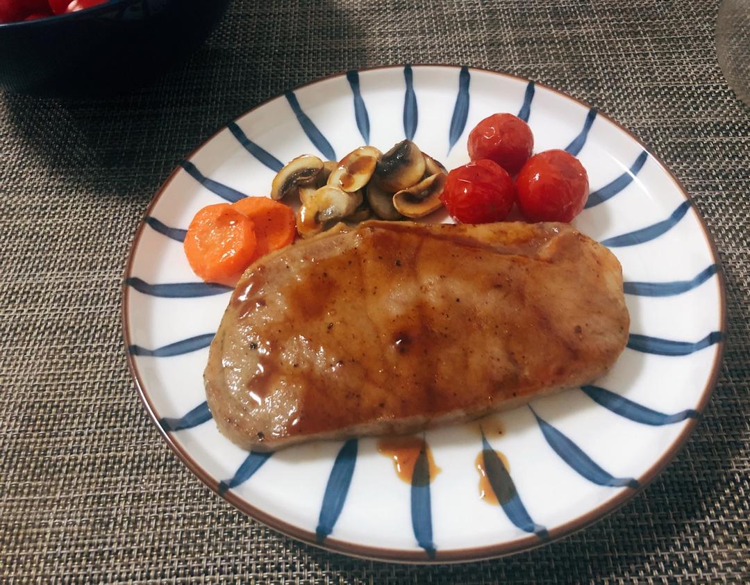 好吃到哭的煎牛排