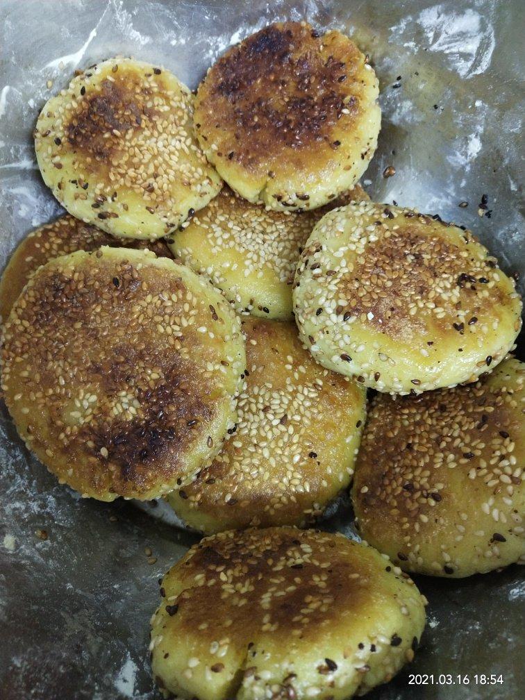 红薯糯米芝麻饼