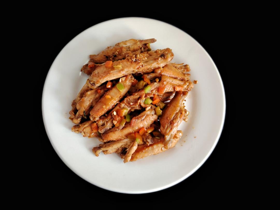 蒜香鸡翅，这才是鸡翅最好吃的做法
