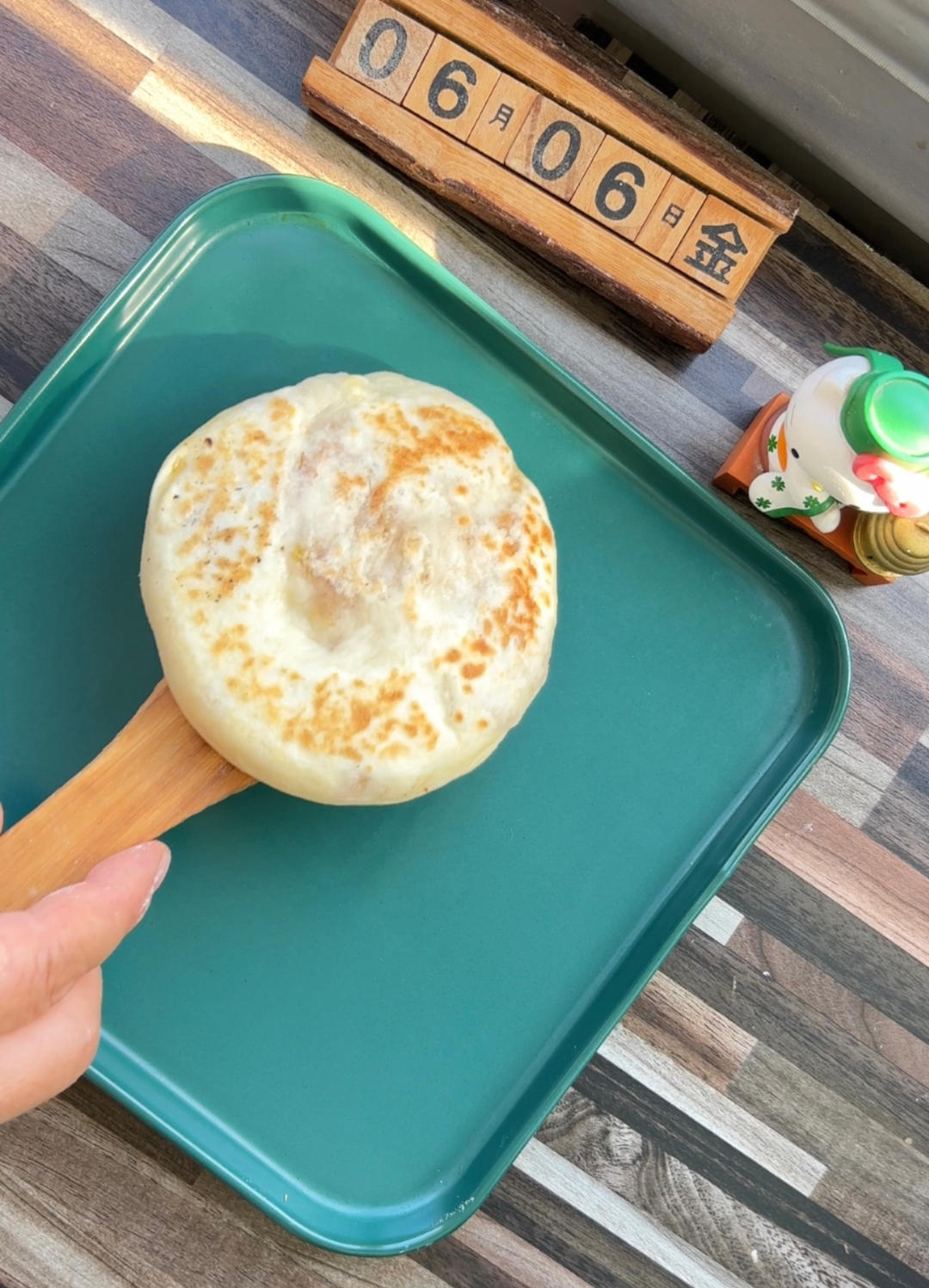 皮薄如纸的韭菜馅饼|免揉面法