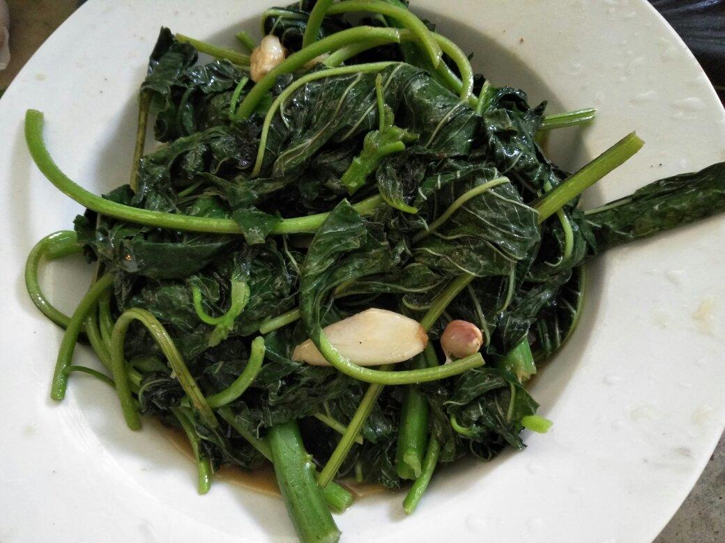 蒜茸炒红苋菜