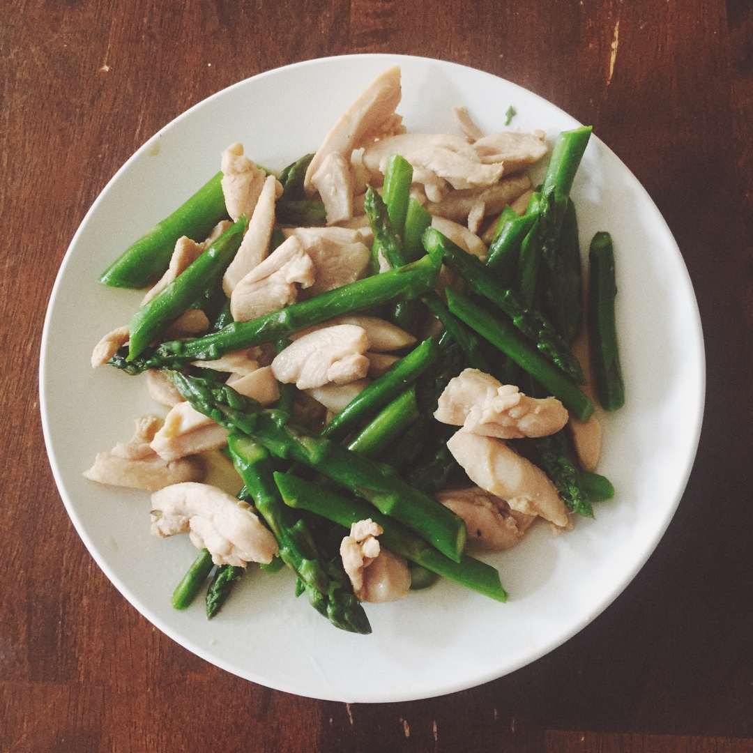 芦笋炒鸡丝