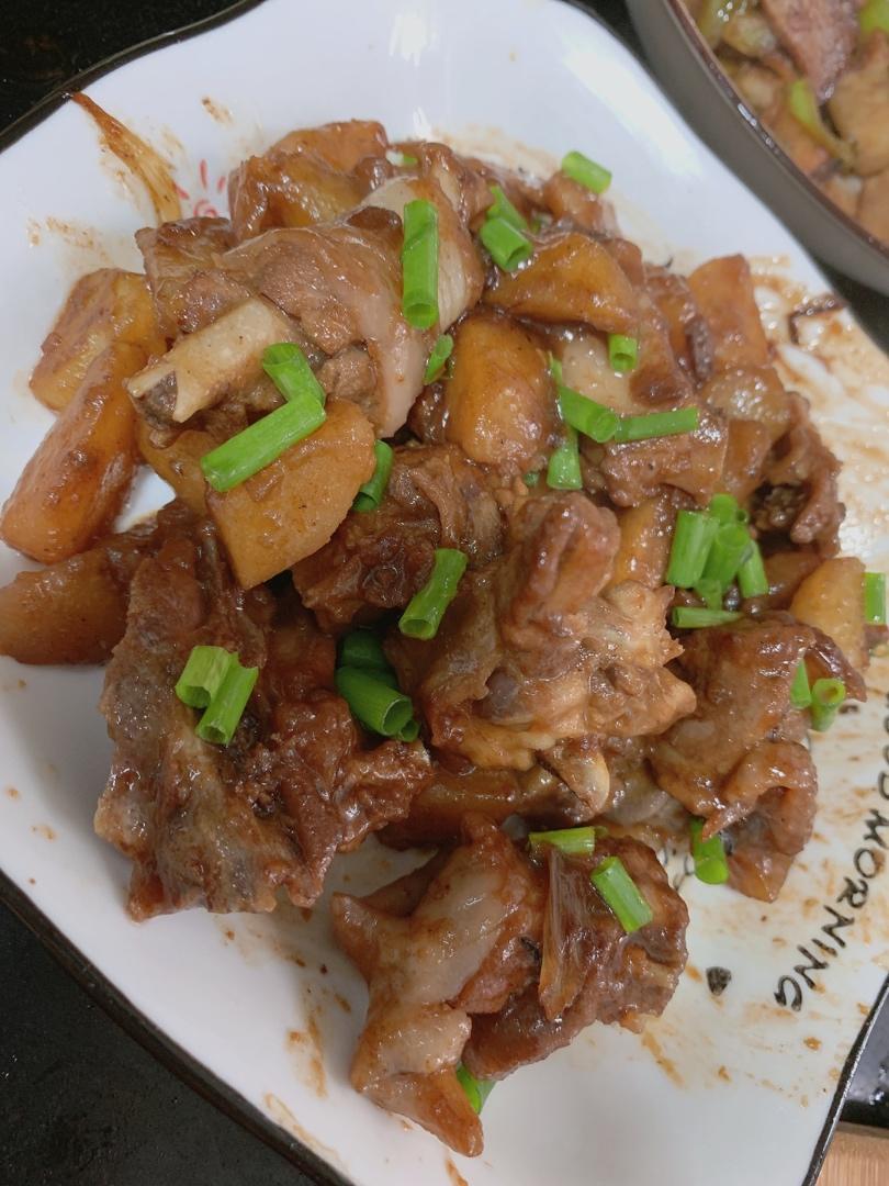 家常土豆炒鸡肉