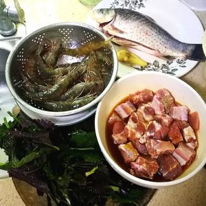 紫苏排骨蒸虾的做法 步骤3