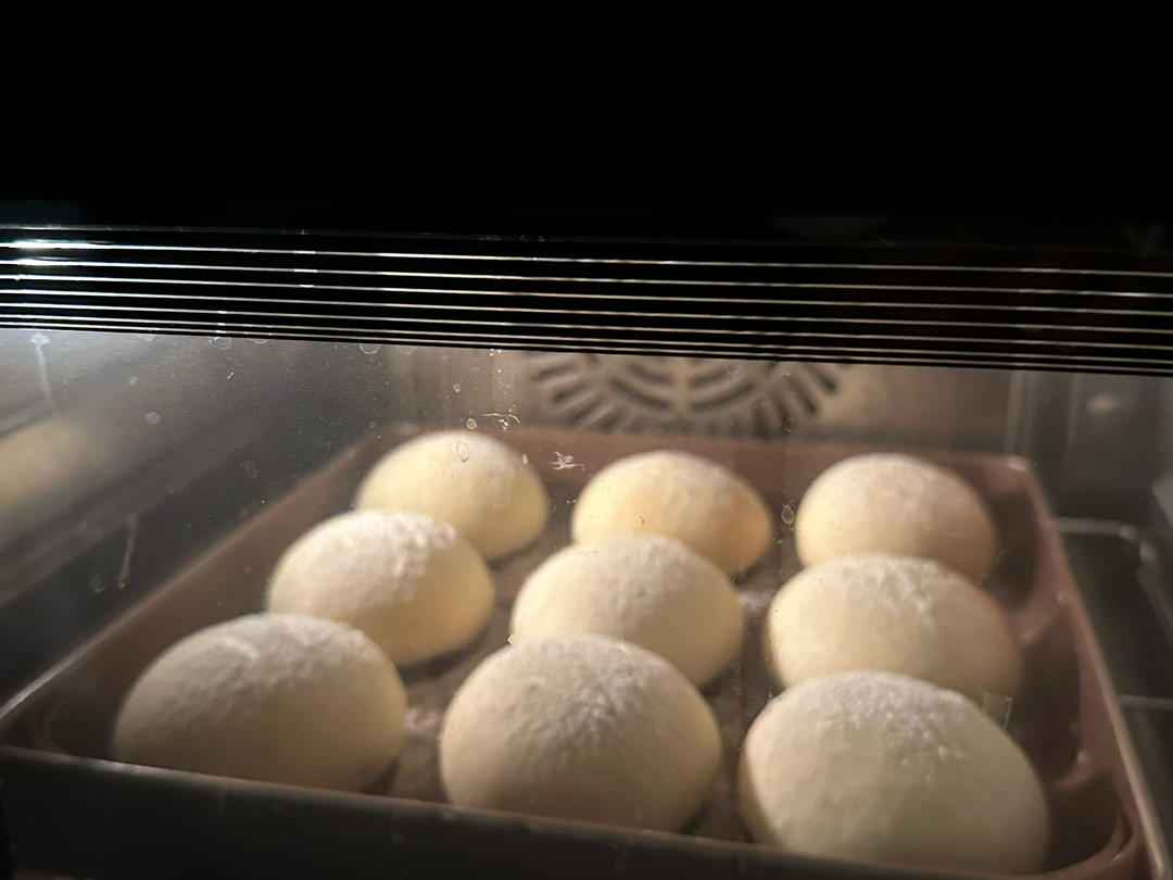 如棉花般松软的海苔肉松面包