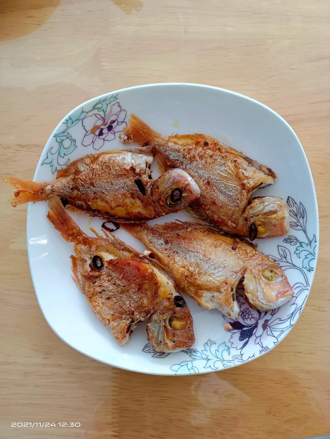 干煎小鱼