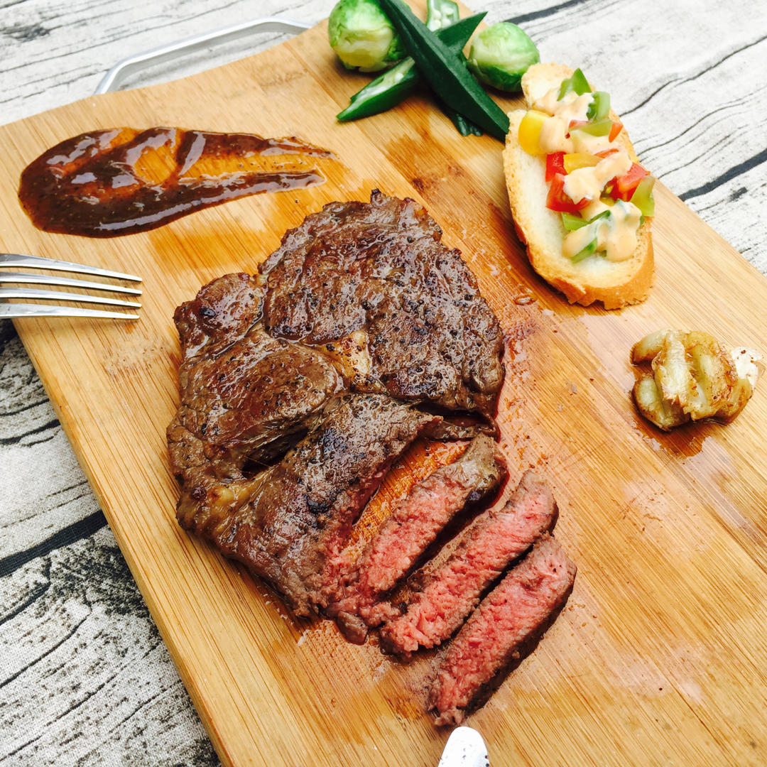 好吃到哭的煎牛排