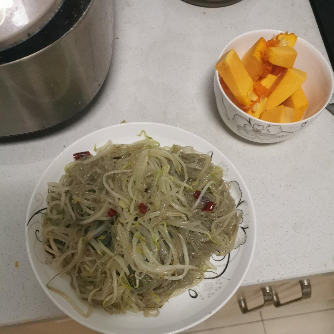 豆芽炒粉丝