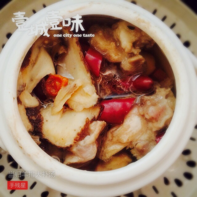 来个给我放作品～mua～