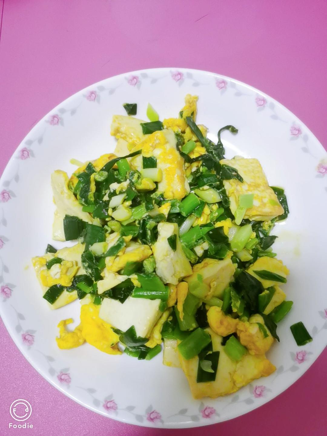 ❗十分钟做出好吃的炒菜❗蒜苗煎豆腐❗小白也可以做的美食❗