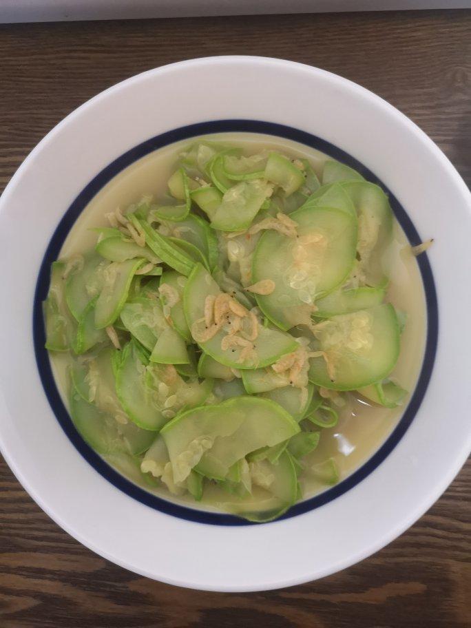 虾皮炝西葫 补钙神器