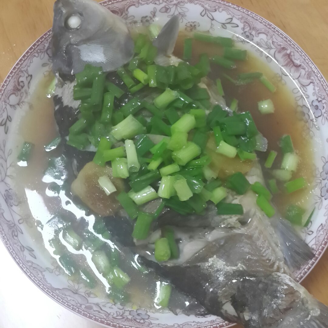 葱油鲫鱼