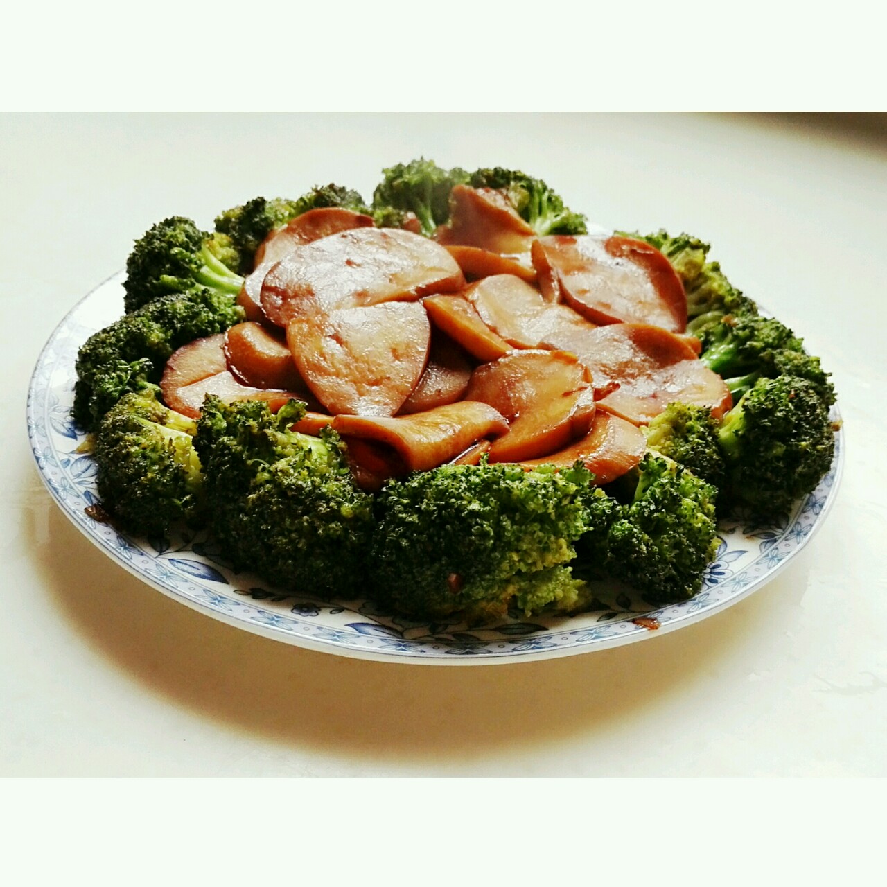 杏鲍菇扣西兰花