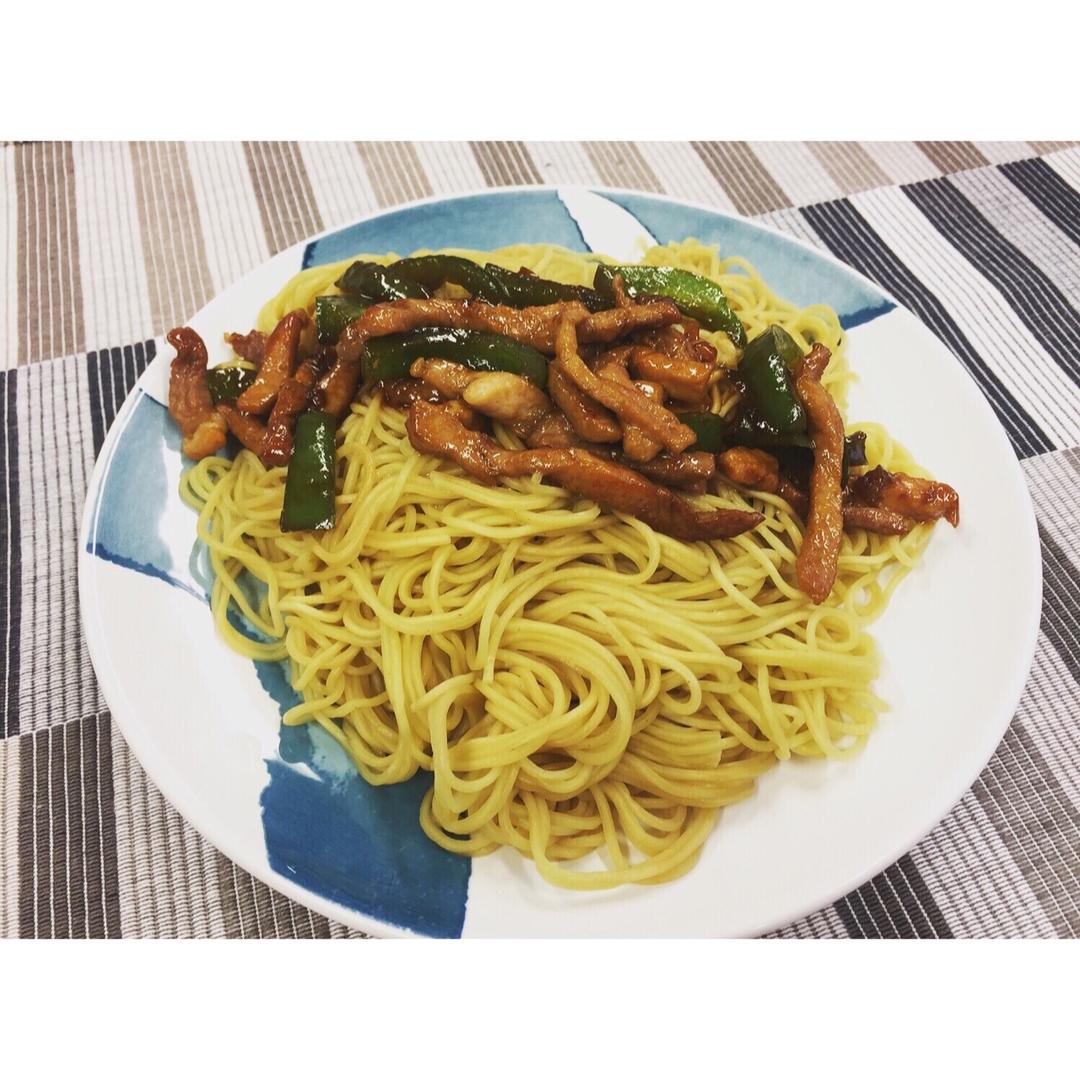 青椒肉丝拌面