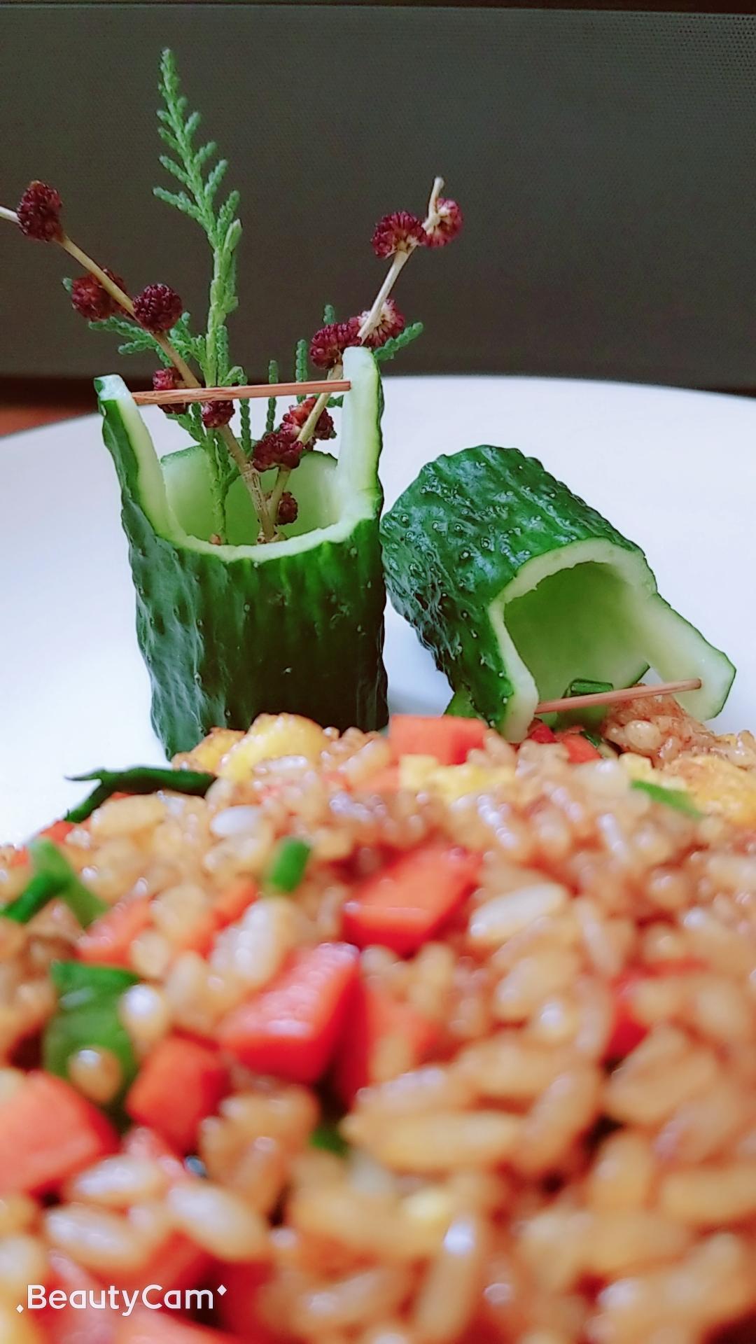 简单好吃的酱油炒饭的做法