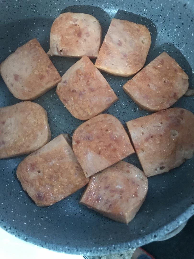 美味午餐肉，五分钟加个肉菜