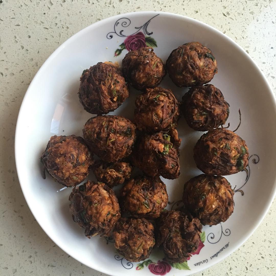 胡萝卜香菜素丸子