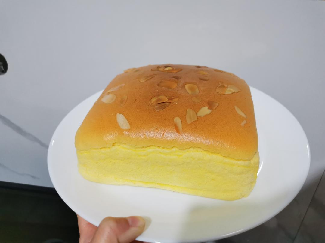 堪比柯基屁股
爆浆芝士🧀古早蛋糕