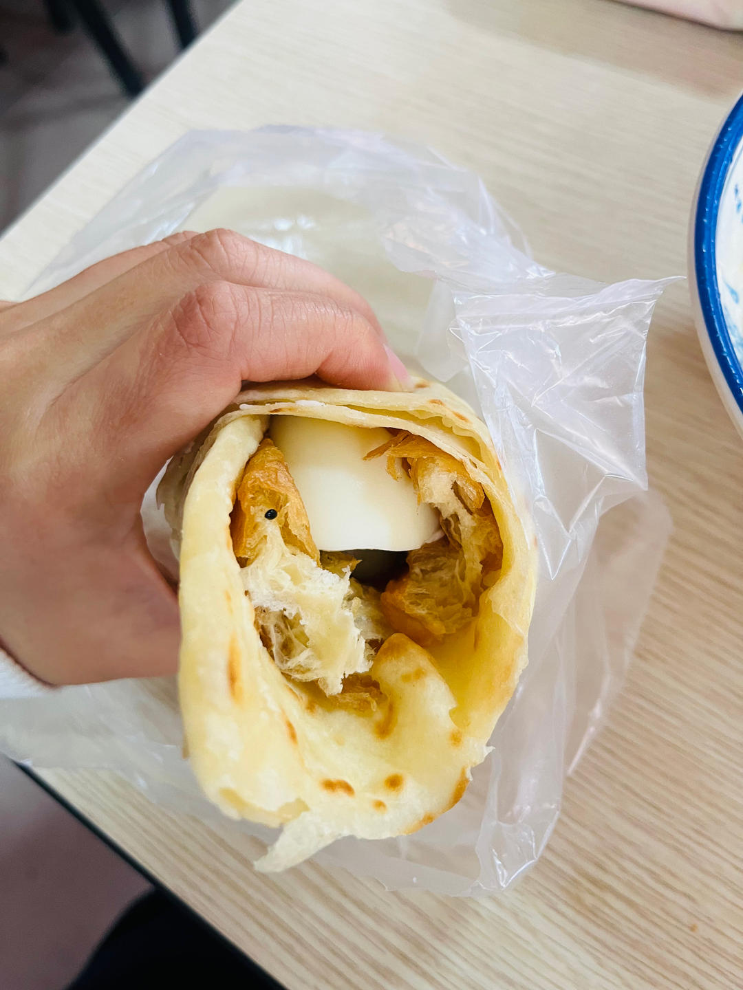 💯天津特色早点，大饼夹卷圈儿！