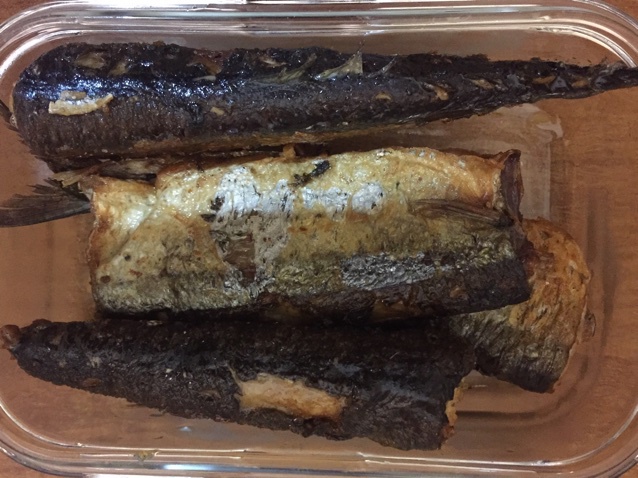 煎秋刀鱼