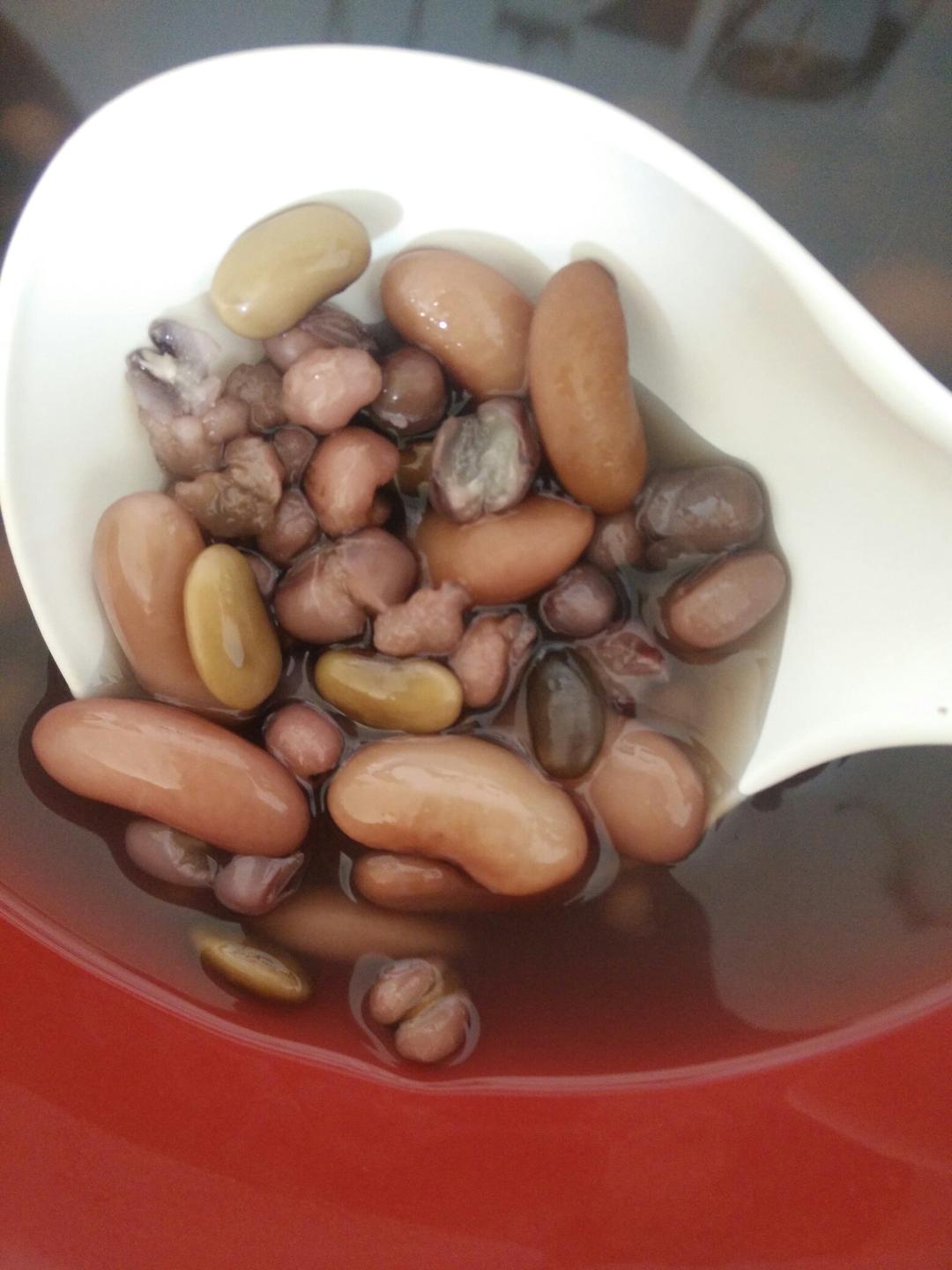 红豆黑豆薏米粥