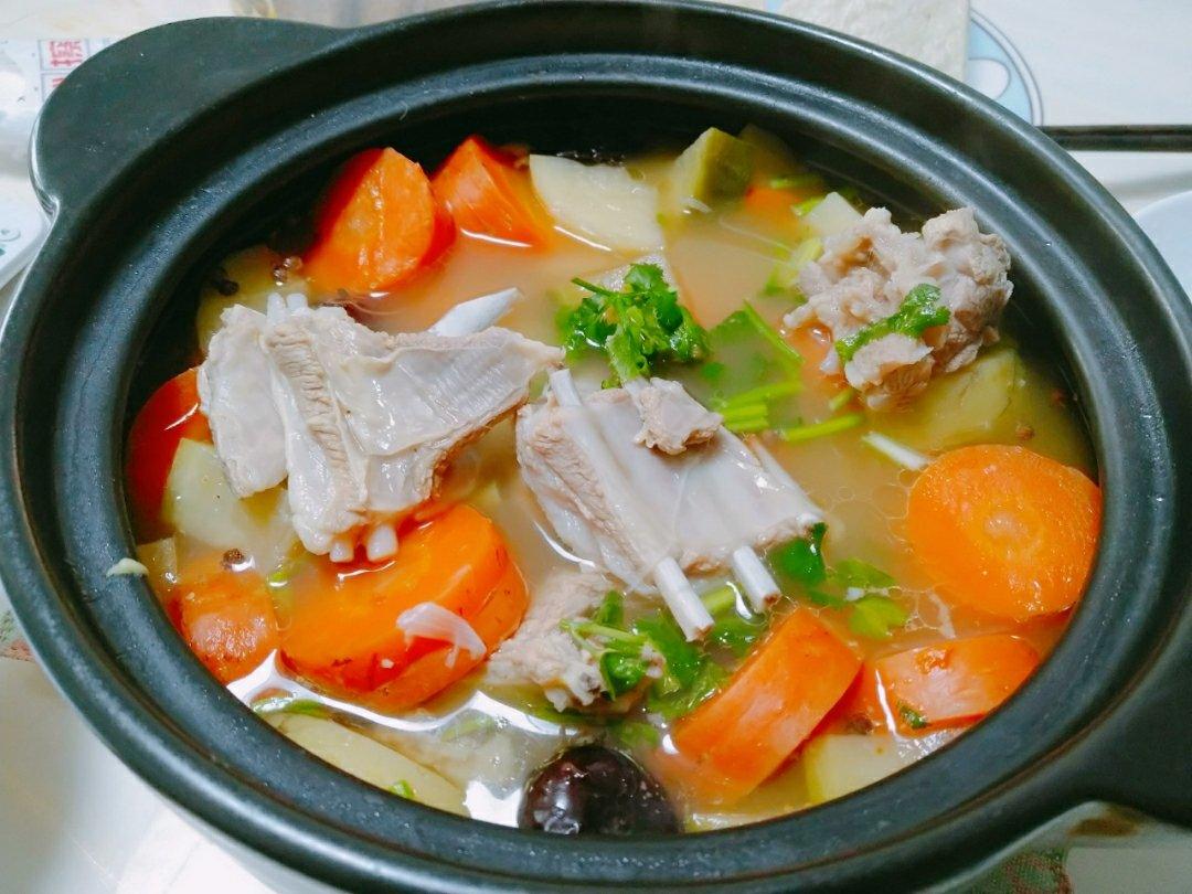 虫半仙做的清炖羊肉