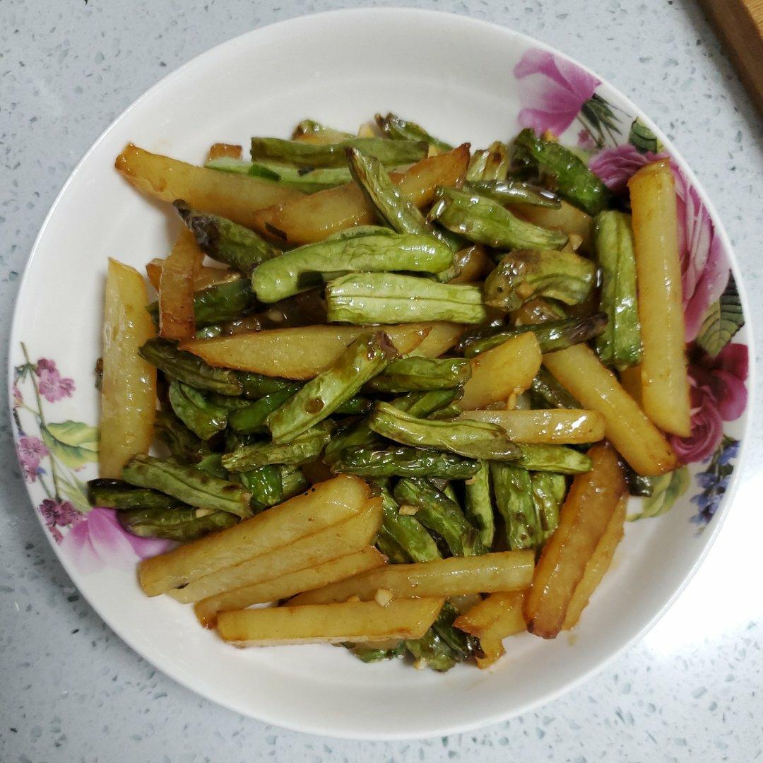 豆角烧土豆