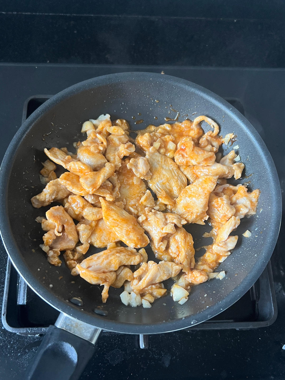 蒜香火鸡面酱鸡胸肉