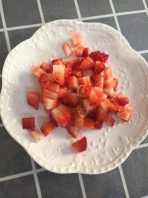 草莓➕蓝莓慕斯的做法 步骤9