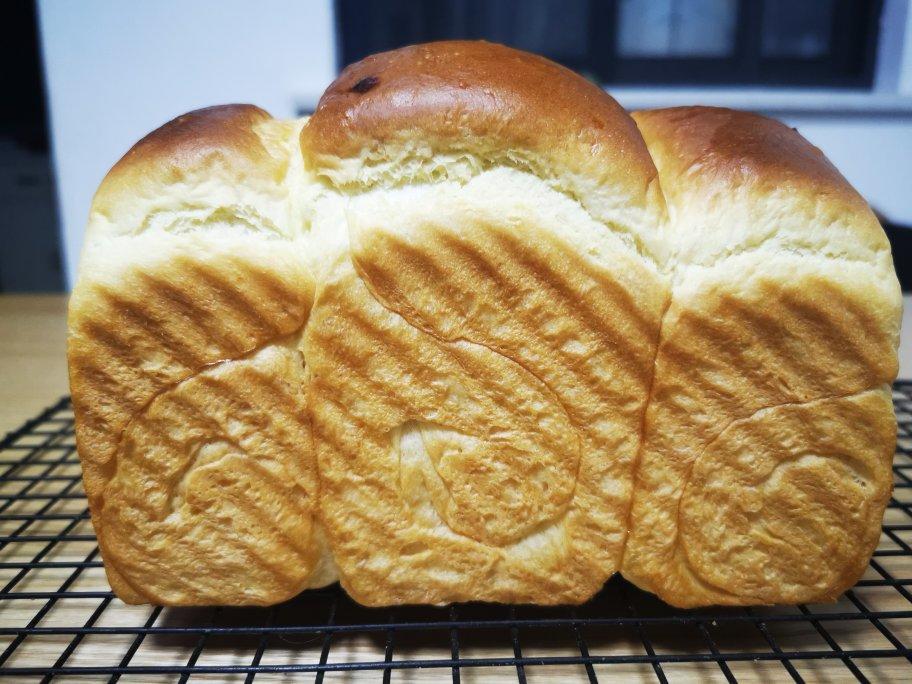 基础款牛奶吐司（拍了详细的制作过程）