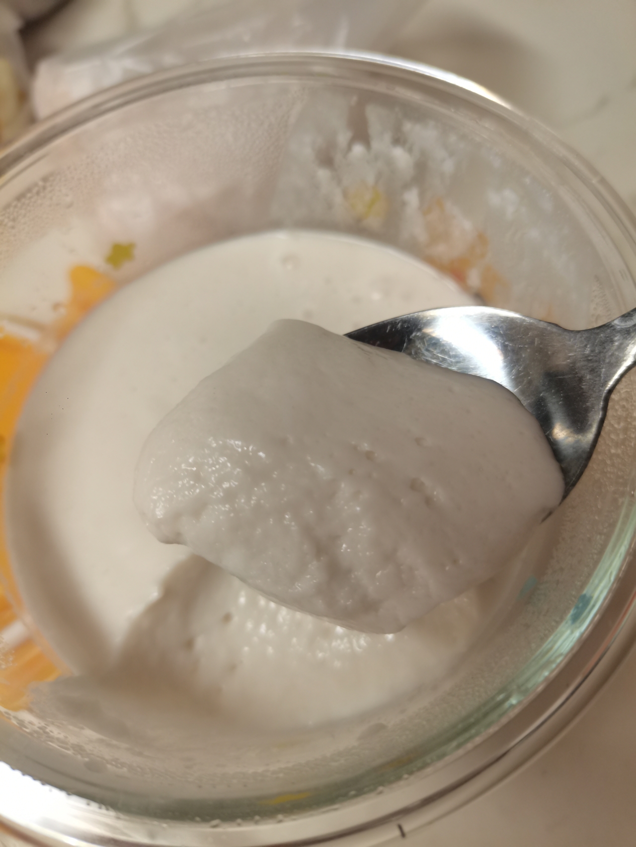 纯素椰子酸奶