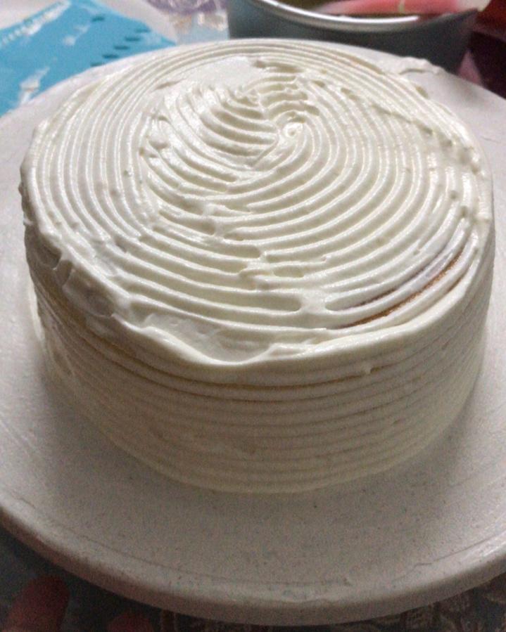 蛋糕抹面技巧（附淡奶油打发小贴士）