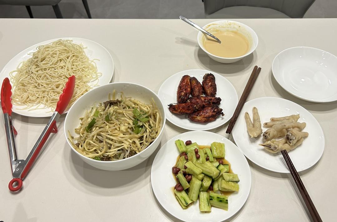 上海冷面（三丝浇头）