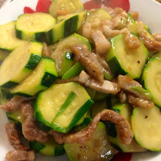西葫芦炒肉片
