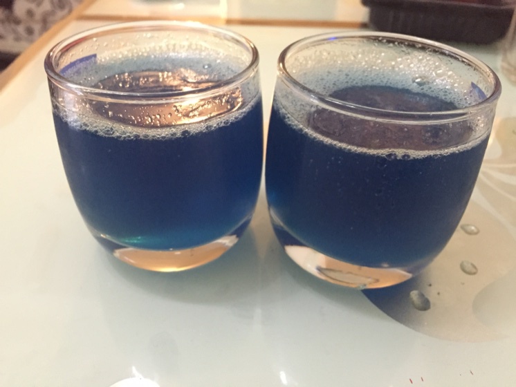 蓝色夏威夷鸡尾酒 Blue Hawii