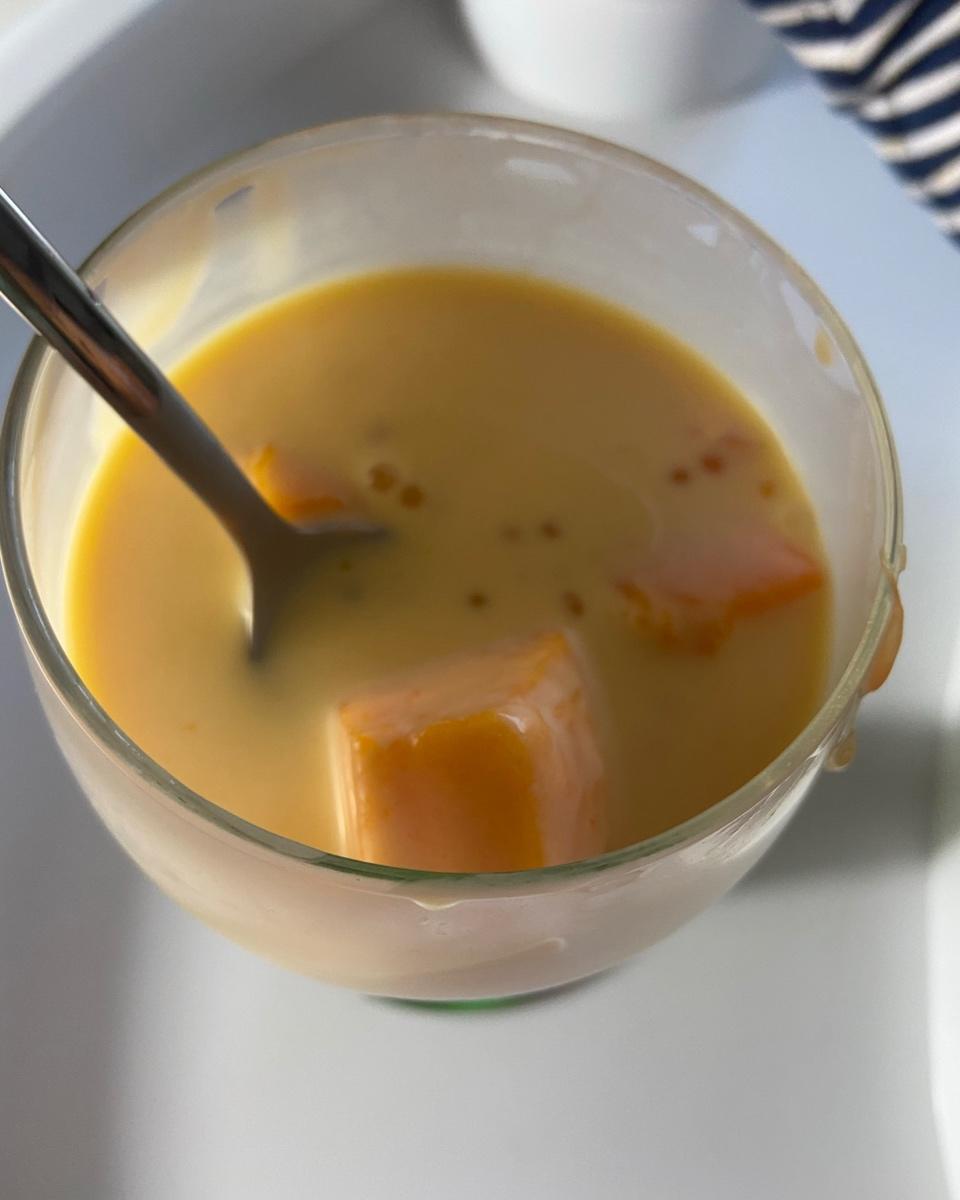 港式甜品——杨枝甘露(芒果西米露)附芒果花切法