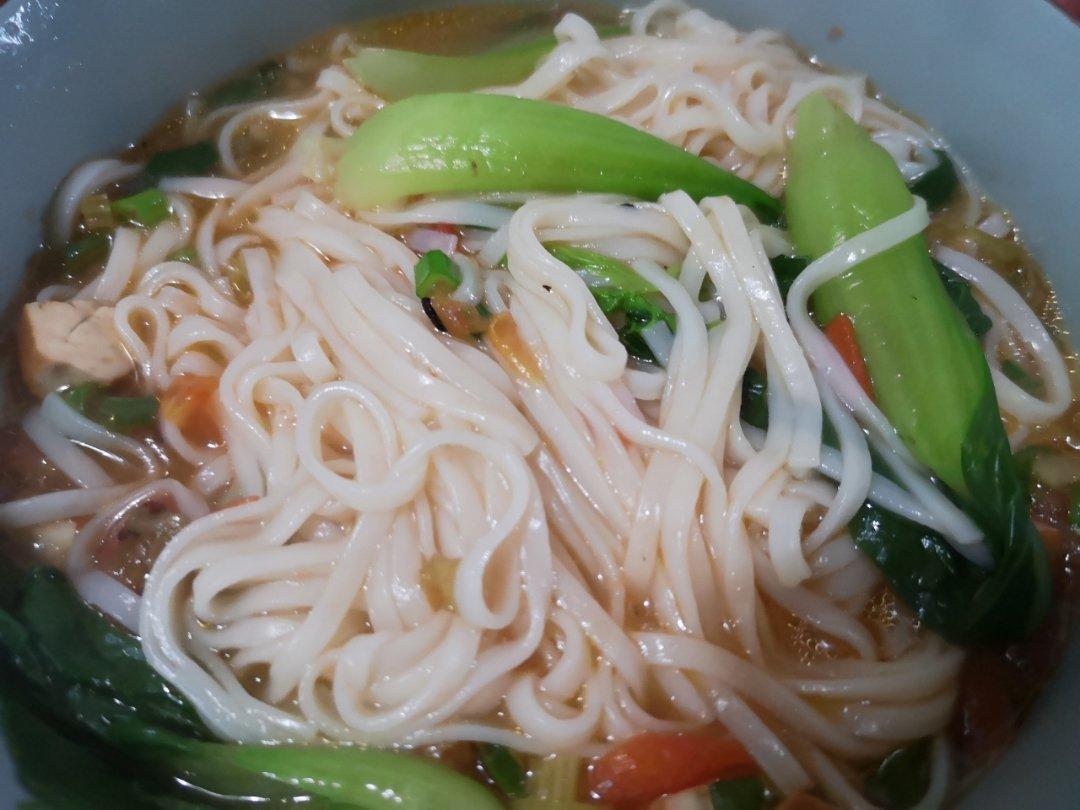 酸汤面（不吃葱蒜的请飘过）