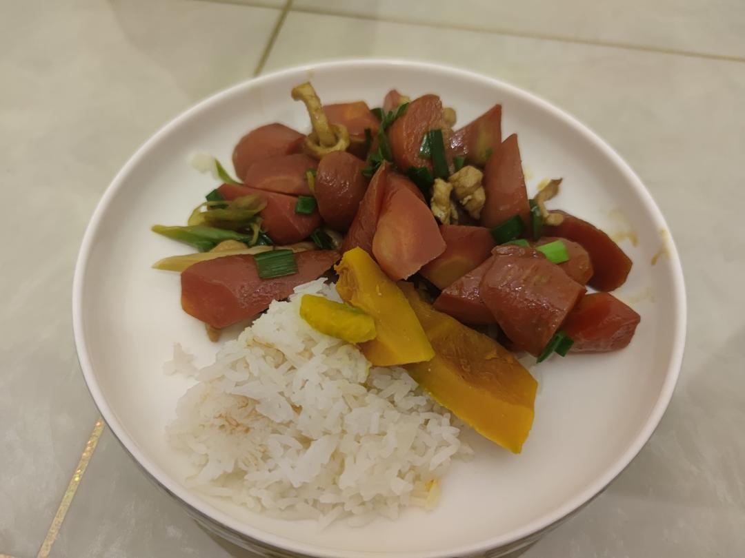 胡萝卜炒肉