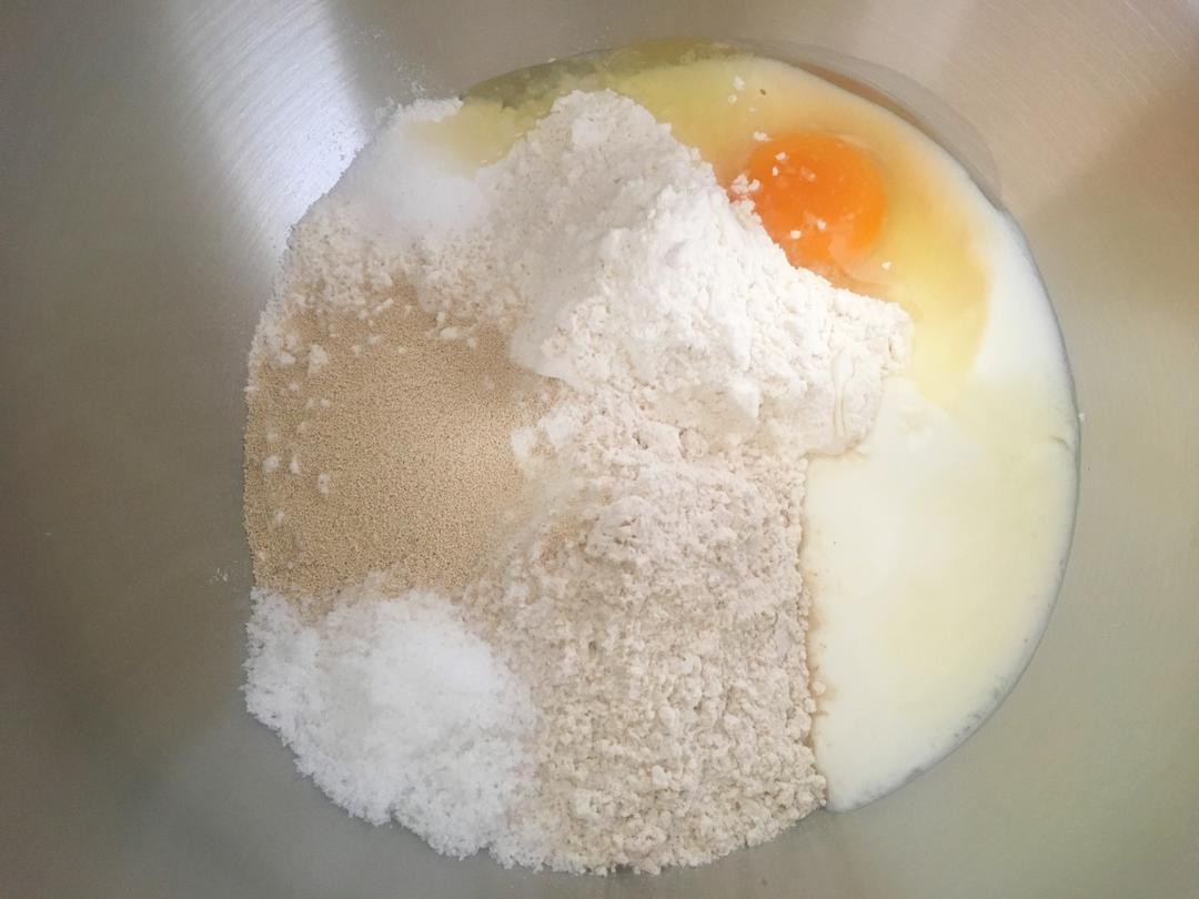 纯奶手撕吐司的做法 步骤1