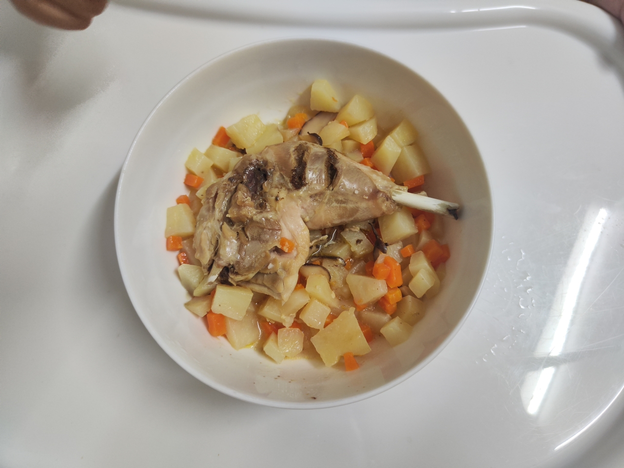宝宝辅食:土豆胡萝卜香菇蒸鸡腿🍗的做法