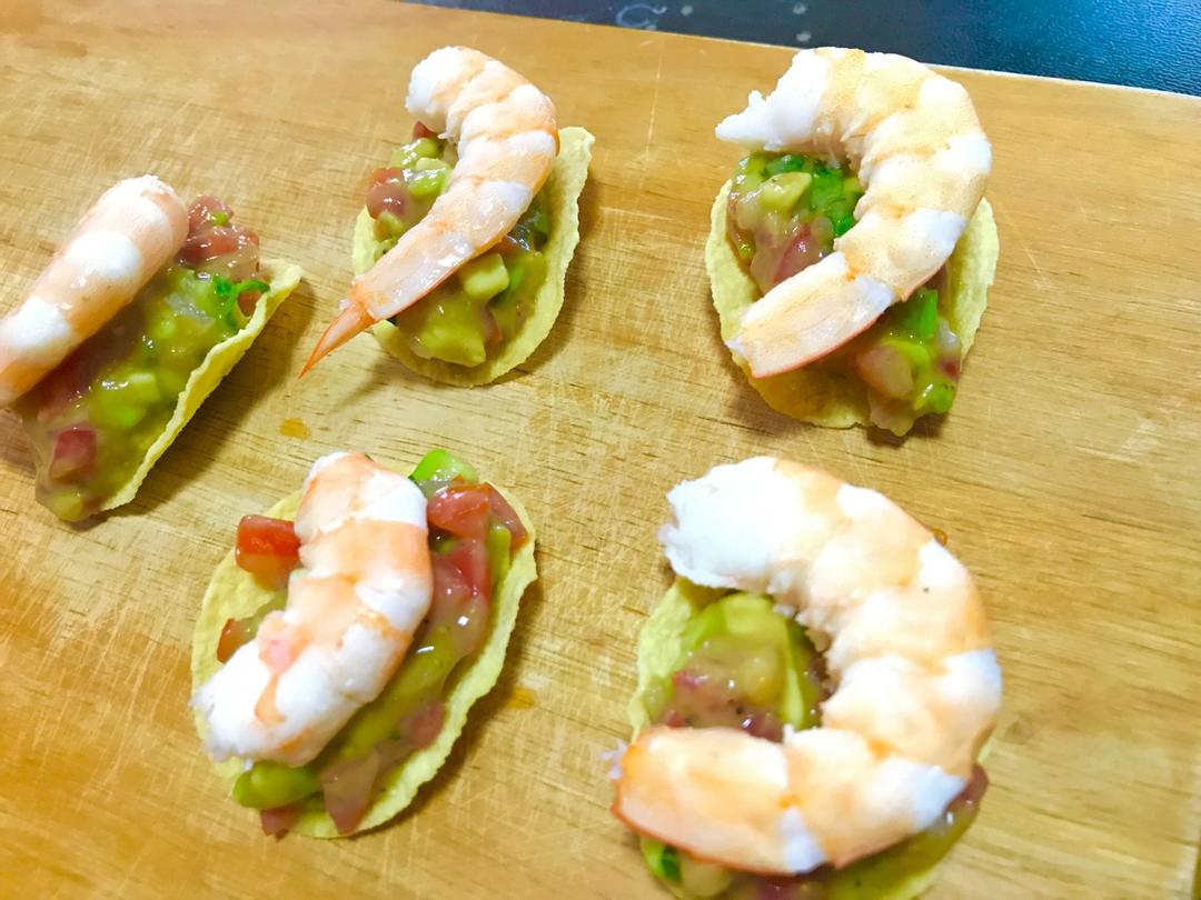 清爽开胃又低卡- 墨西哥牛油果莎莎酱 Mexican Avocado Salsa