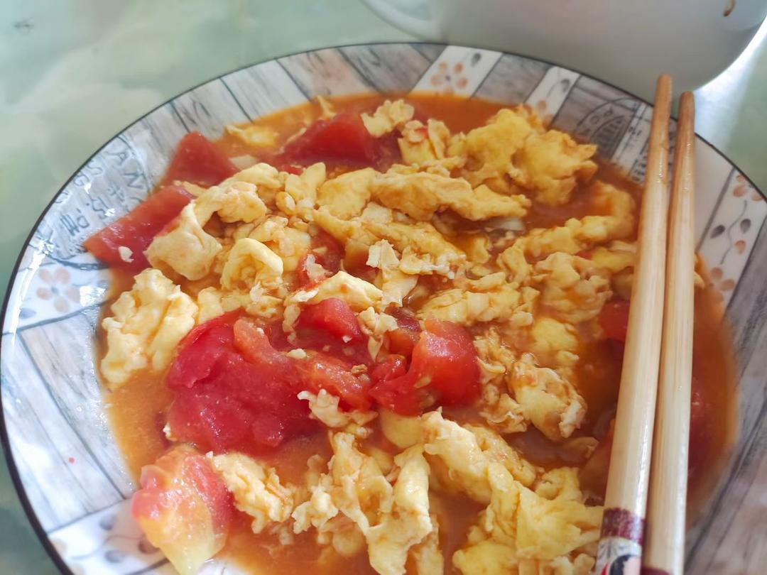 番茄炒鸡蛋（超浓的番茄味）