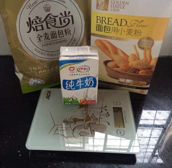 纯奶手撕吐司的做法 步骤1